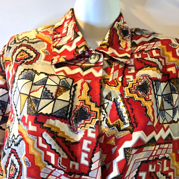 Classic Collection Woman's Abstract Print Blouse, Long Sleeve, Size 12 - Picture 7 of 11